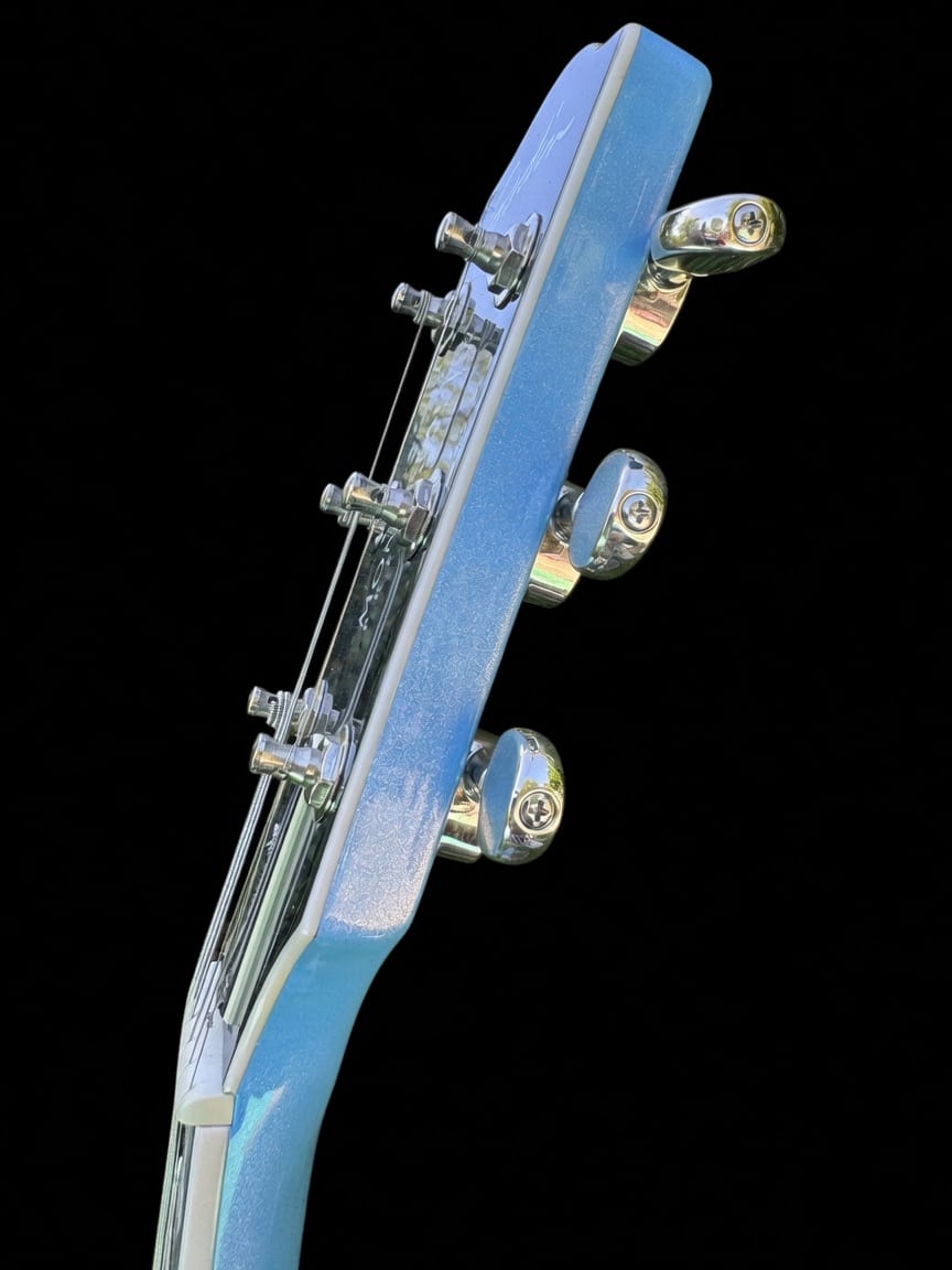 Godin Montreal Premiere LTD Semi Hollow Electric Guitar Imperial Blue