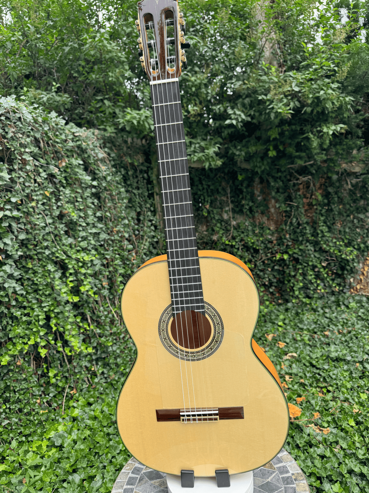 Handmade All Solid Flamenco Guitar – Professional Spanish-Style Concert Guitar